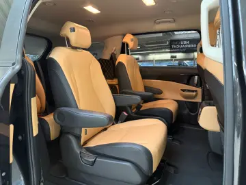 KIA Carnival 2 2 CDTI EXCLUSIVE KAMERA 9xSITZER TOP
