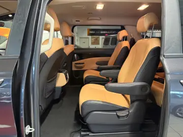 KIA Carnival 2 2 CDTI EXCLUSIVE KAMERA 9xSITZER TOP