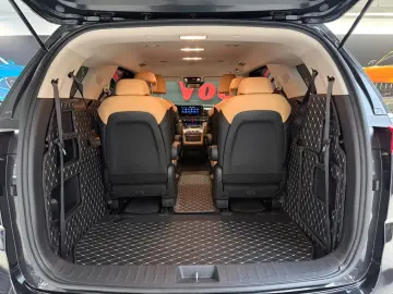 KIA Carnival 2 2 CDTI EXCLUSIVE KAMERA 9xSITZER TOP