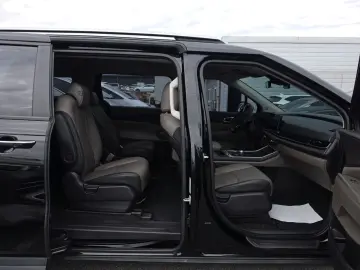 KIA Carnival 9 SITZE AUT LED NAVI KAMERA LEDER