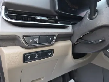 KIA Carnival 9 SITZE AUT LED NAVI KAMERA LEDER