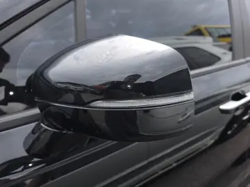 KIA Carnival 9 SITZE AUT LED NAVI KAMERA LEDER