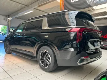 KIA Carnival 2 2 CRDi 9xSitzer PANO LEDER