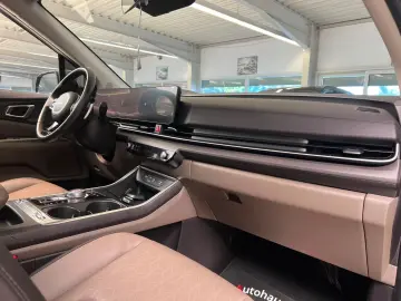 KIA Carnival 2 2 CRDi 9xSitzer PANO LEDER
