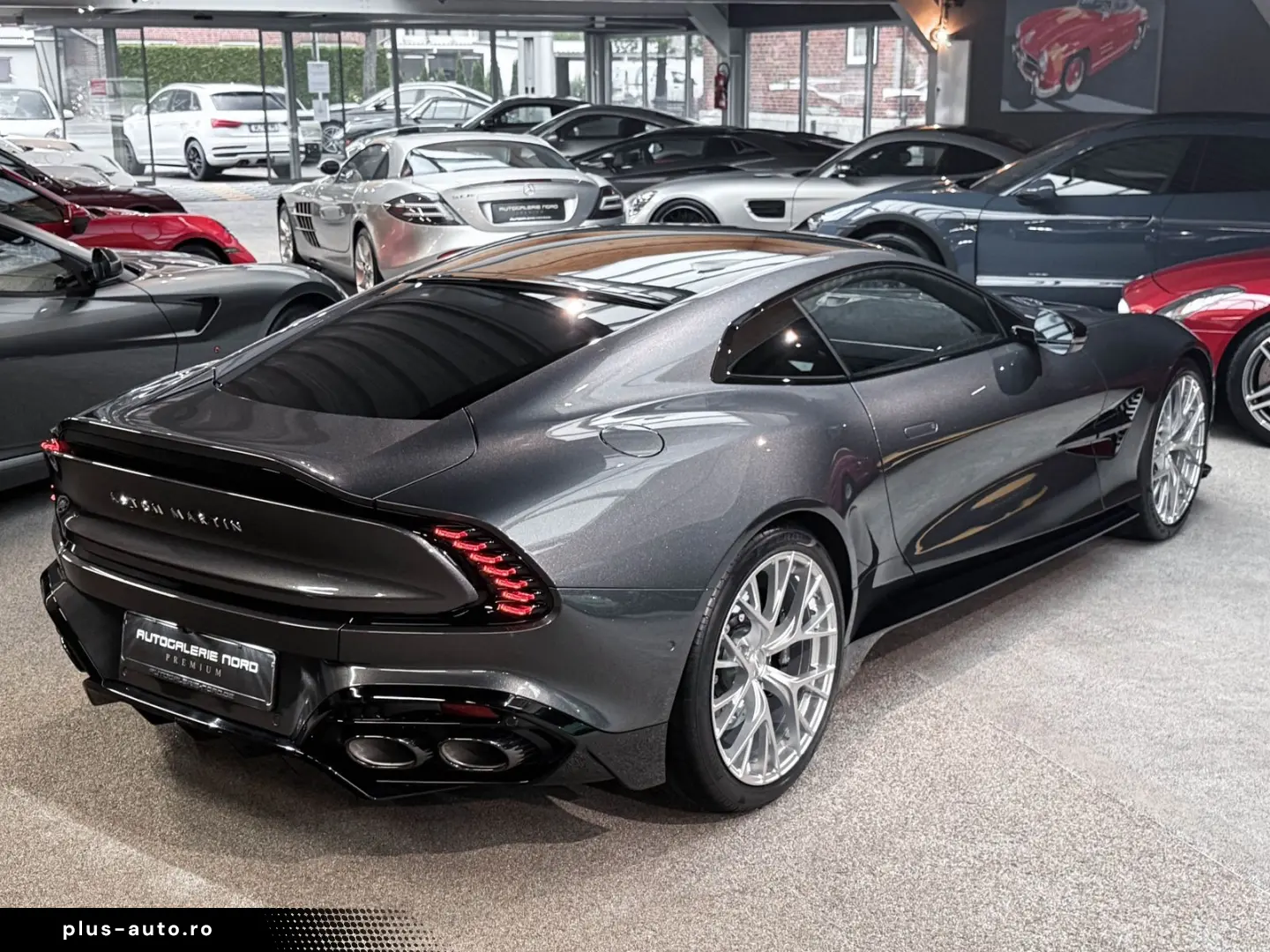 ASTON MARTIN Vanquish V12 B&W Sitzkühlung Jeweller