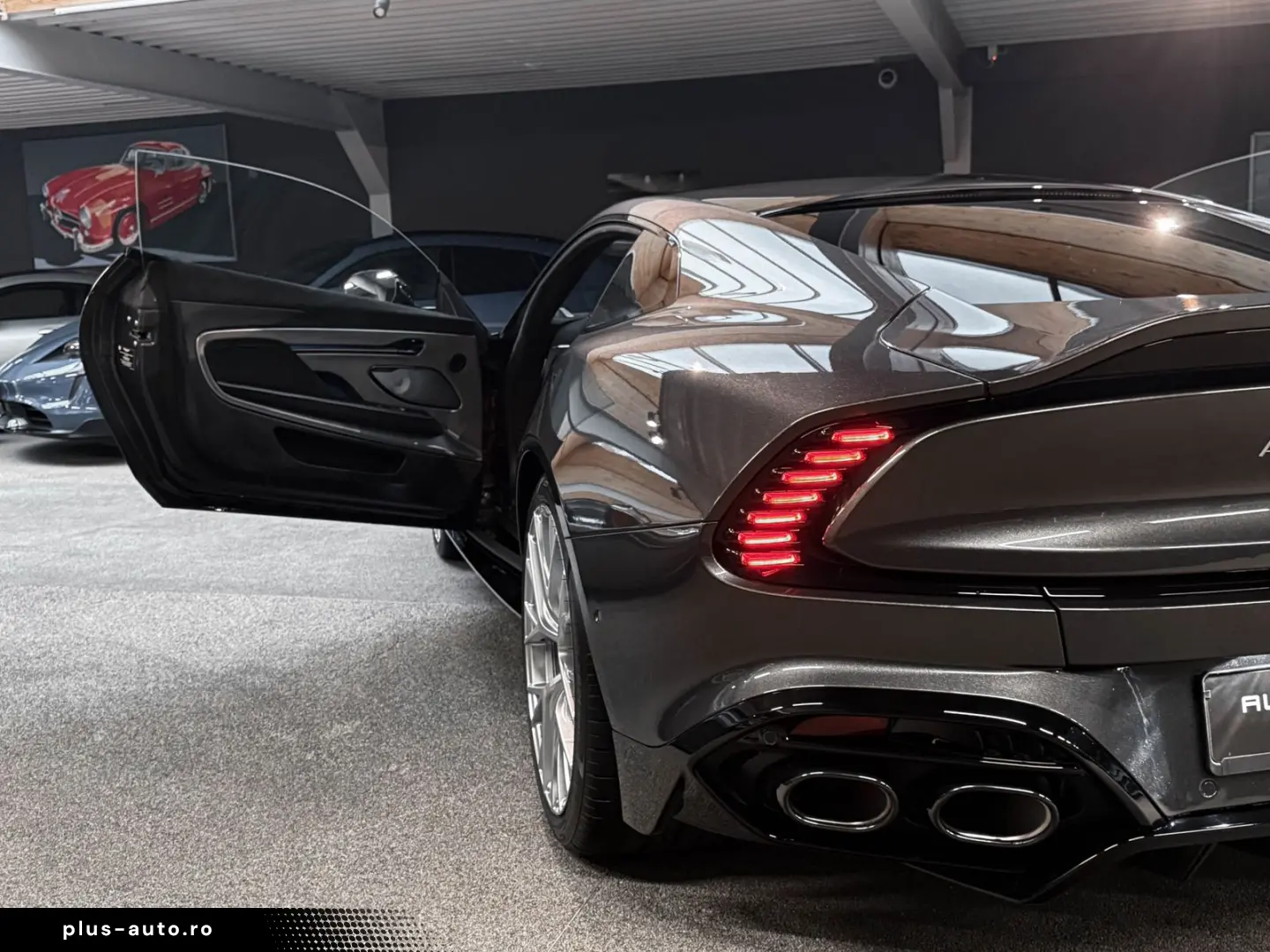 ASTON MARTIN Vanquish V12 B&W Sitzkühlung Jeweller