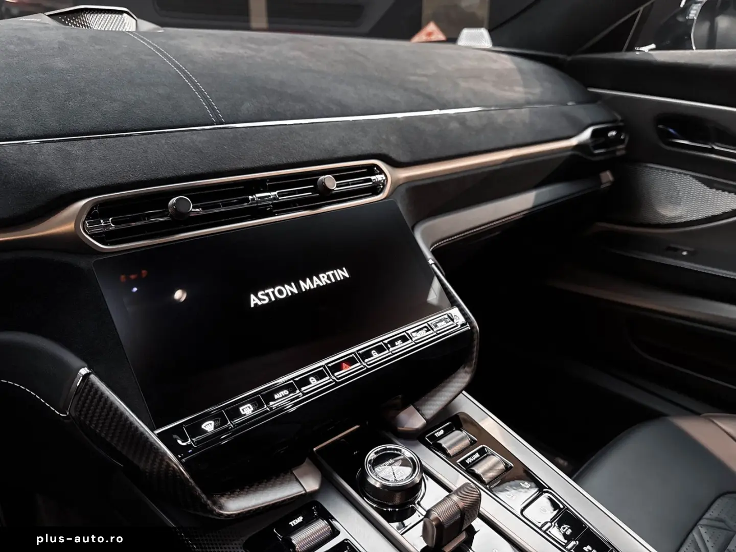 ASTON MARTIN Vanquish V12 B&W Sitzkühlung Jeweller
