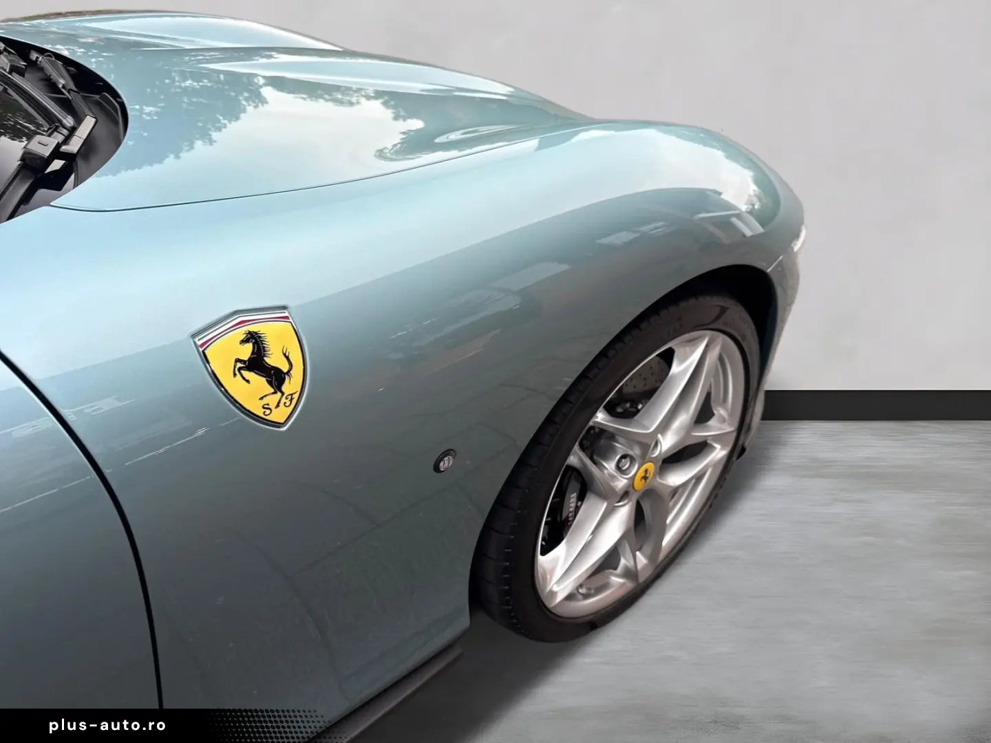 FERRARI Roma Spider  Embleme Navi PDC Klima Leder