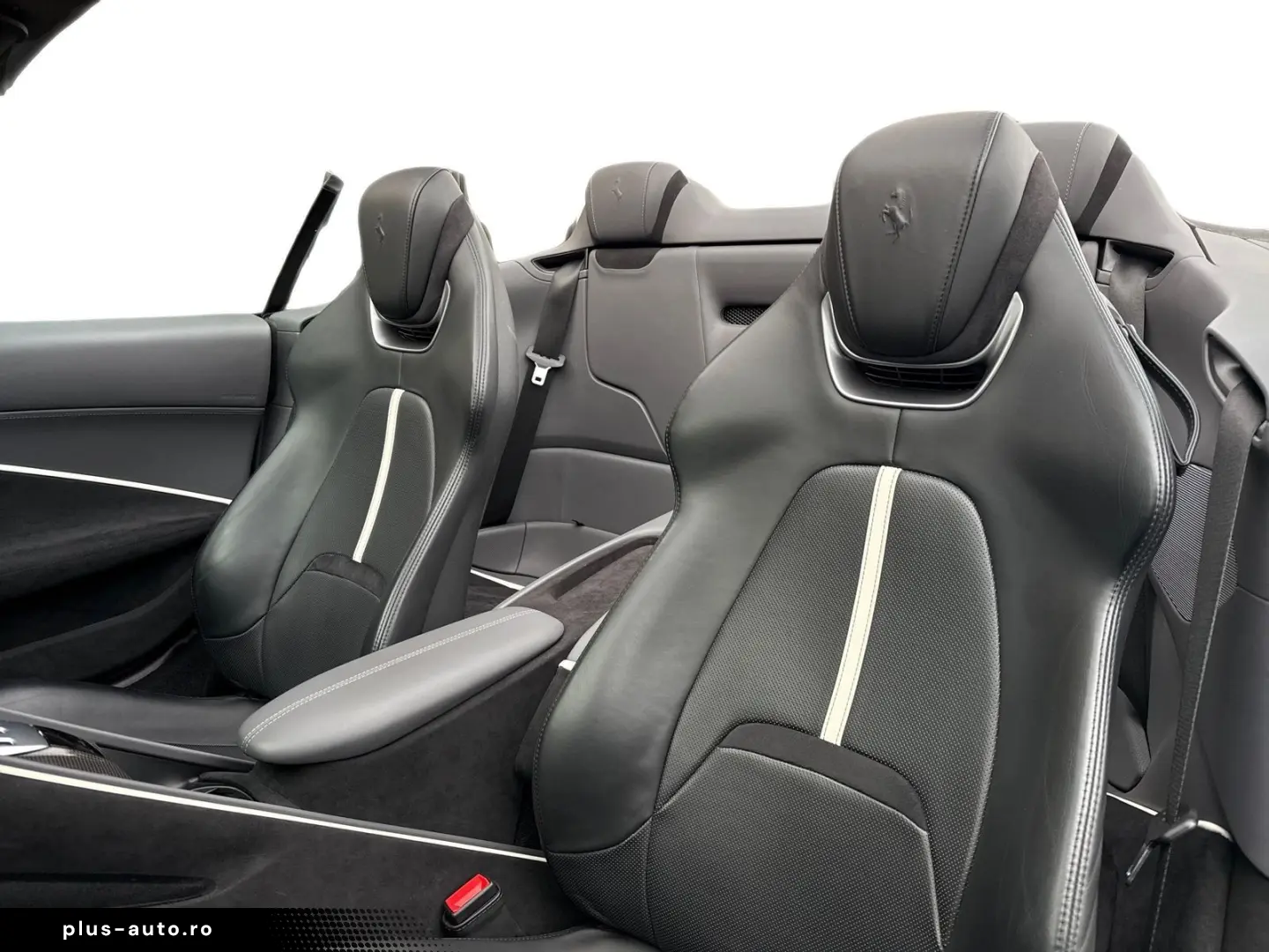 FERRARI Roma Spider  Embleme Navi PDC Klima Leder