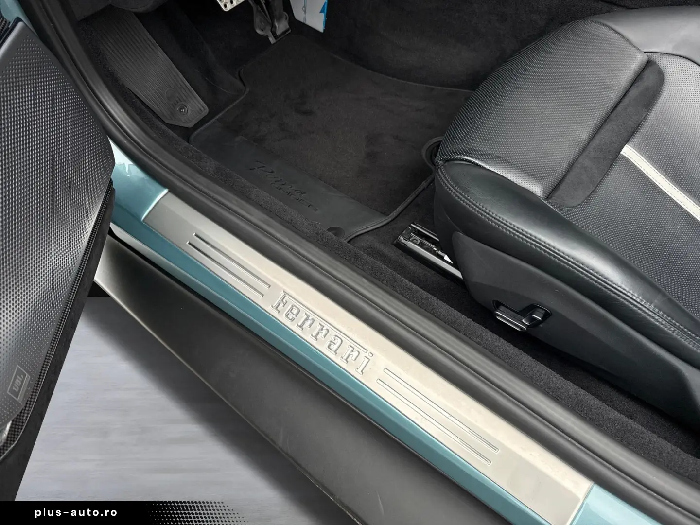 FERRARI Roma Spider  Embleme Navi PDC Klima Leder