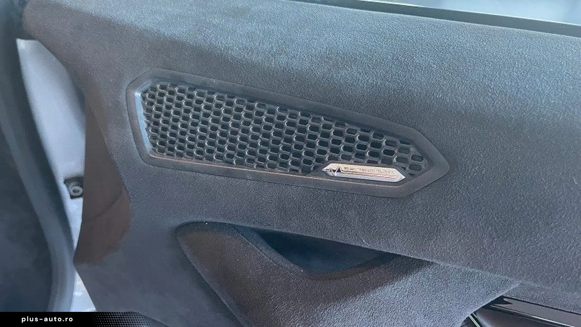 LAMBORGHINI HURACAN TECNICA LIFT CARBON SPORT SEATS