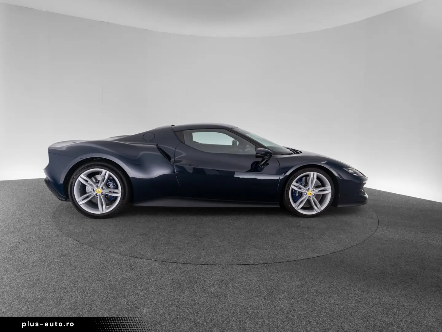 FERRARI 296 GTB