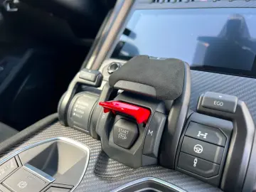 LAMBORGHINI Performante   Vollcarbon   23  Pelope   Akrapovi