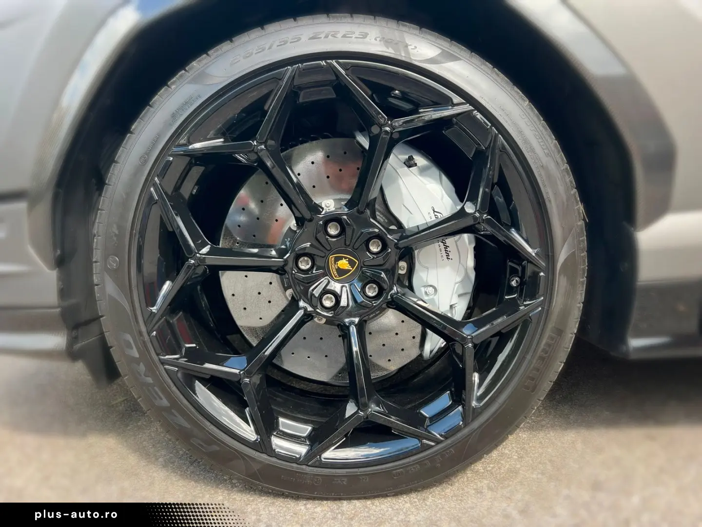 LAMBORGHINI Performante   Vollcarbon   23  Pelope   Akrapovi