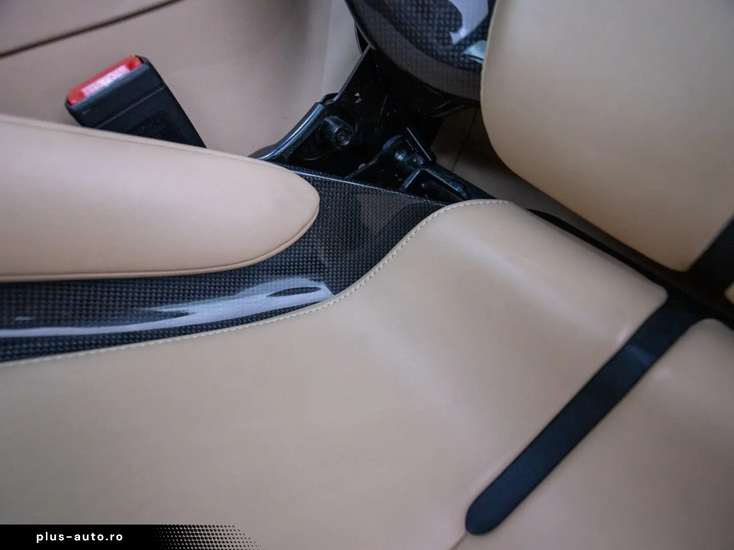 FERRARI 296 GTS