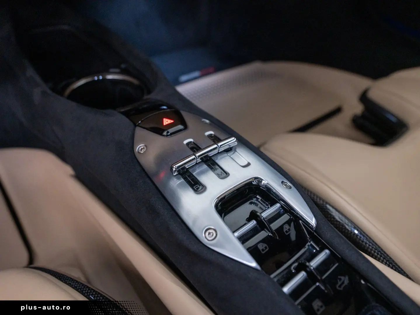 FERRARI 296 GTS