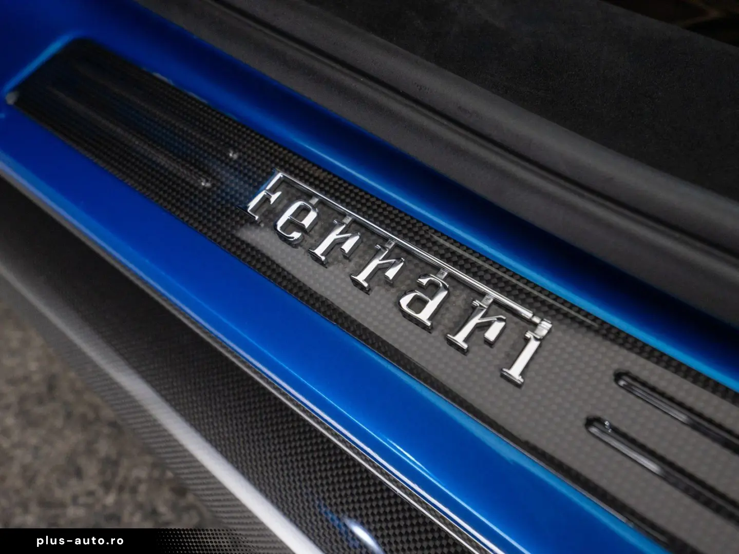 FERRARI 296 GTS