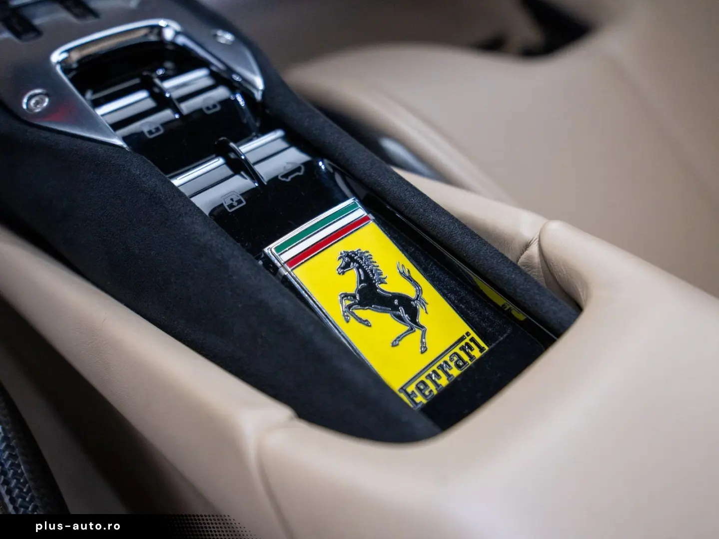FERRARI 296 GTS