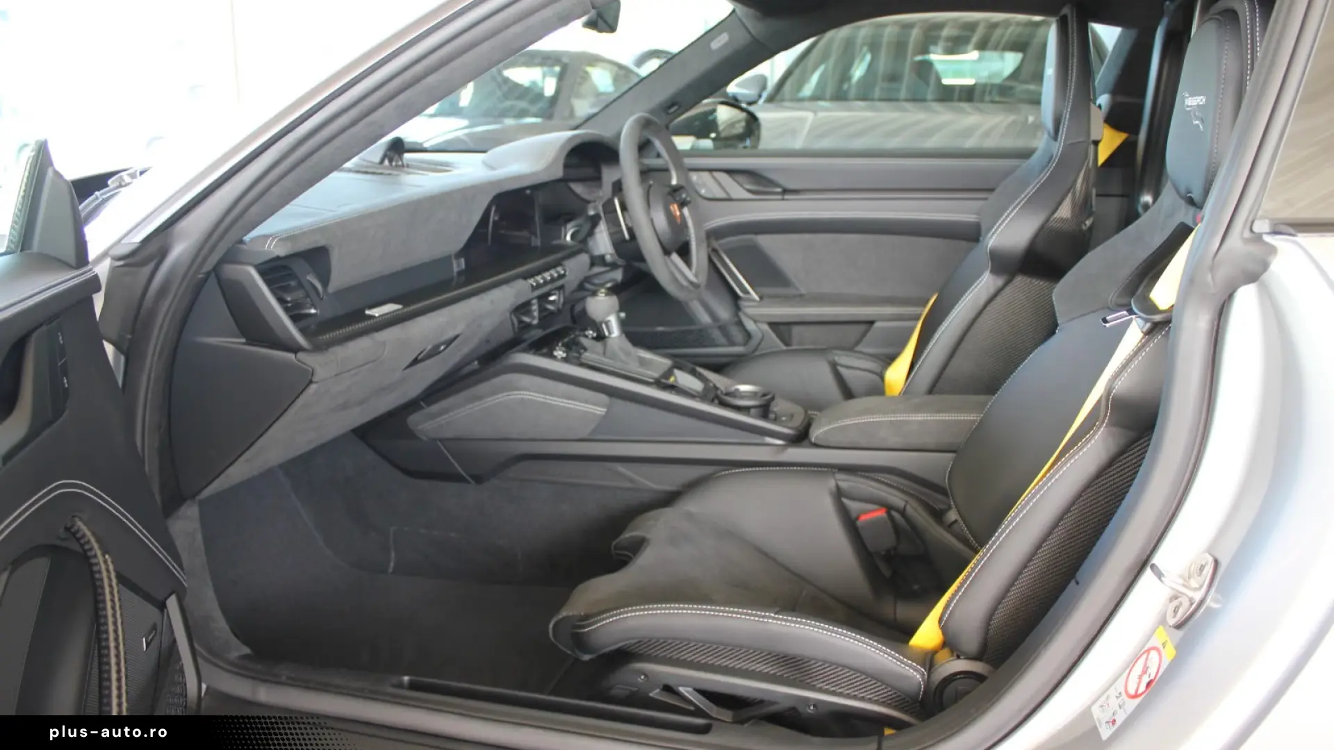Porsche 992 GT3 RHD