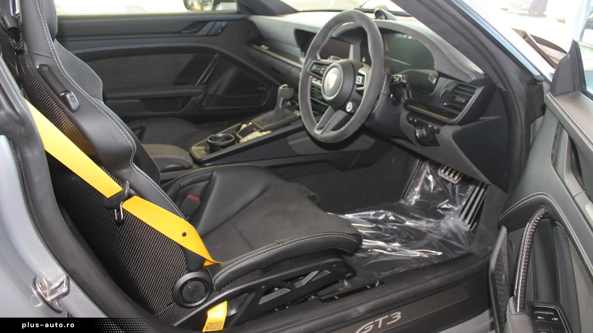 Porsche 992 GT3 RHD