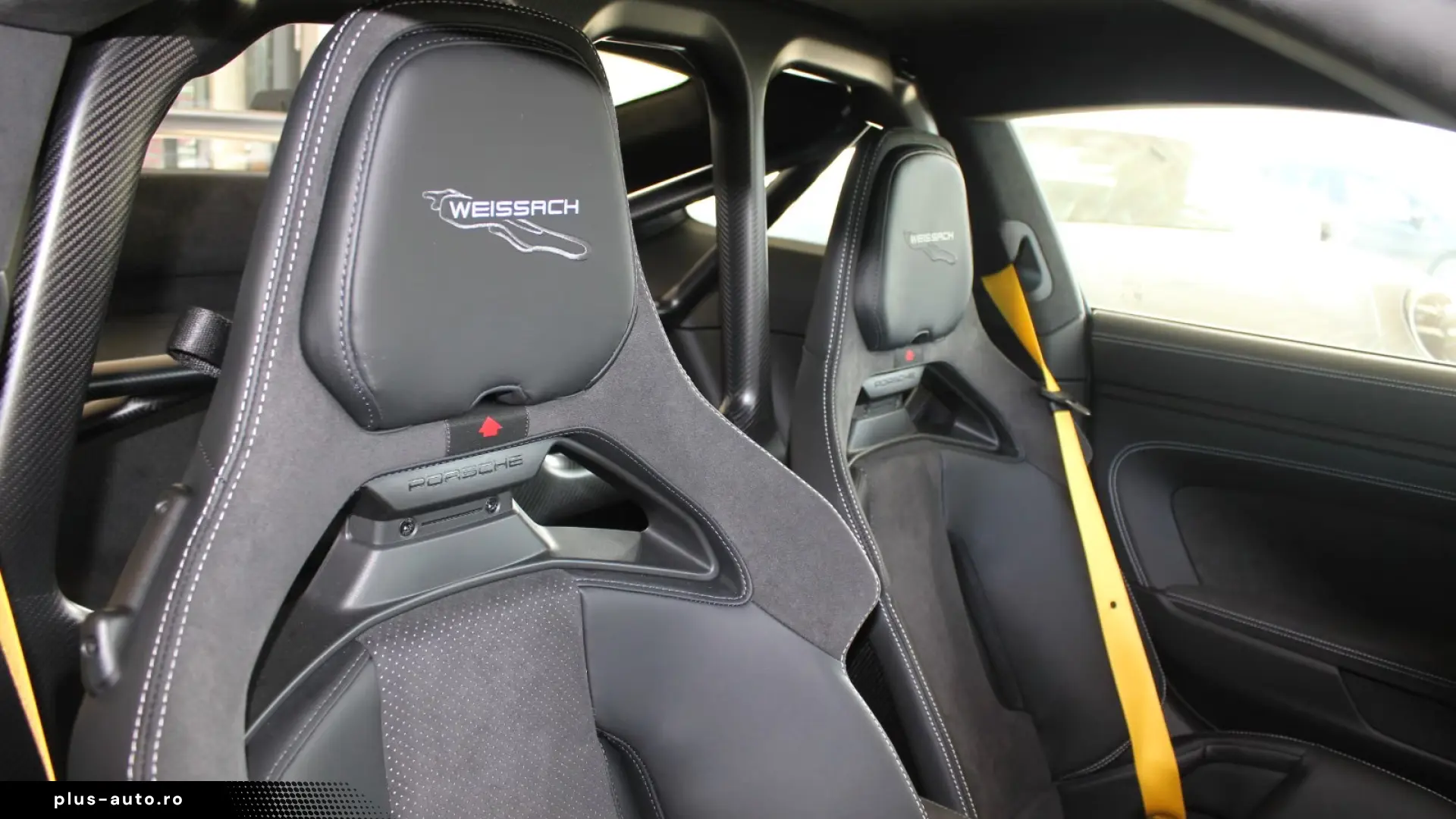 Porsche 992 GT3 RHD