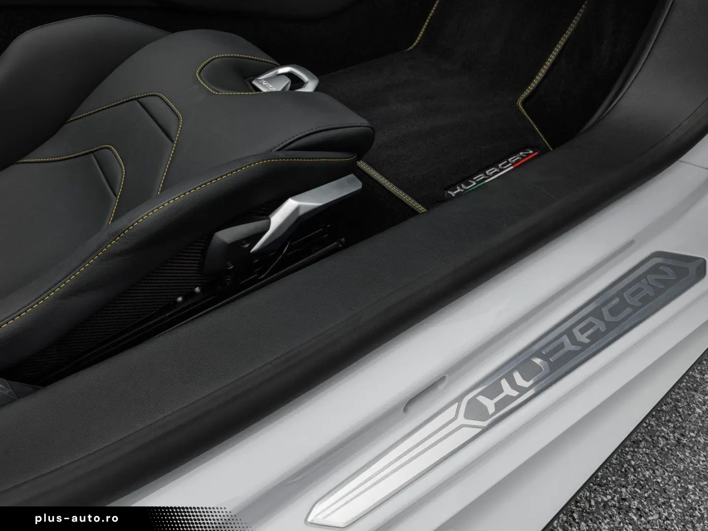 LAMBORGHINI Huracán Evo Spyder 20  SPORT SEATS EVO TRIM LIFT