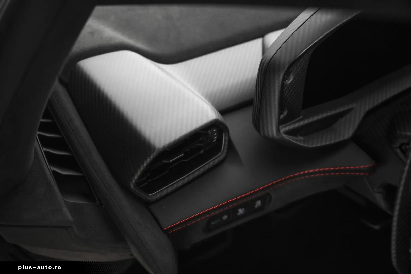 LAMBORGHINI Revuelto   Ad Personam   Carbon