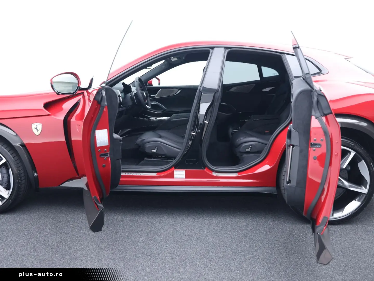 FERRARI Purosangue