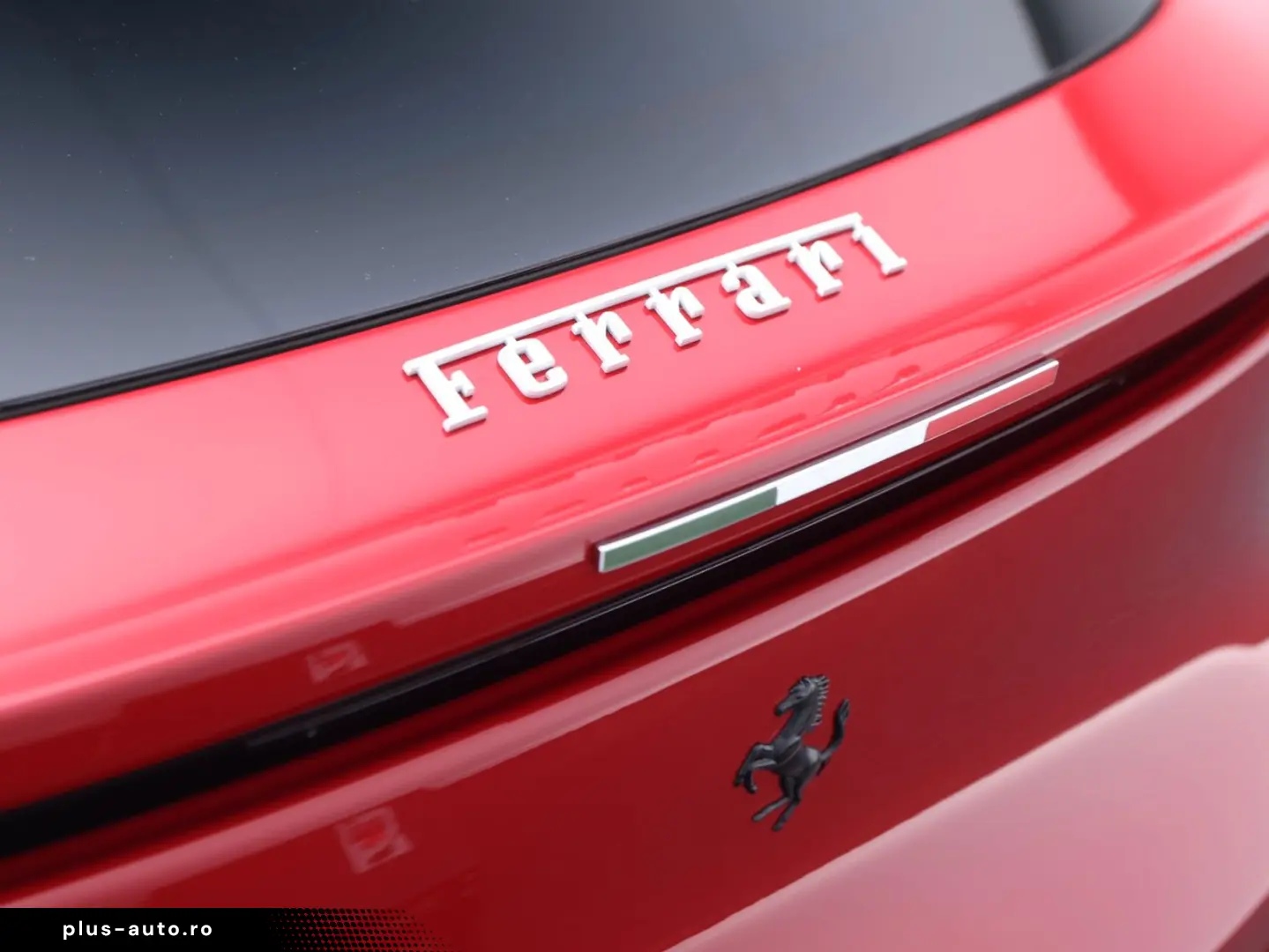 FERRARI Purosangue