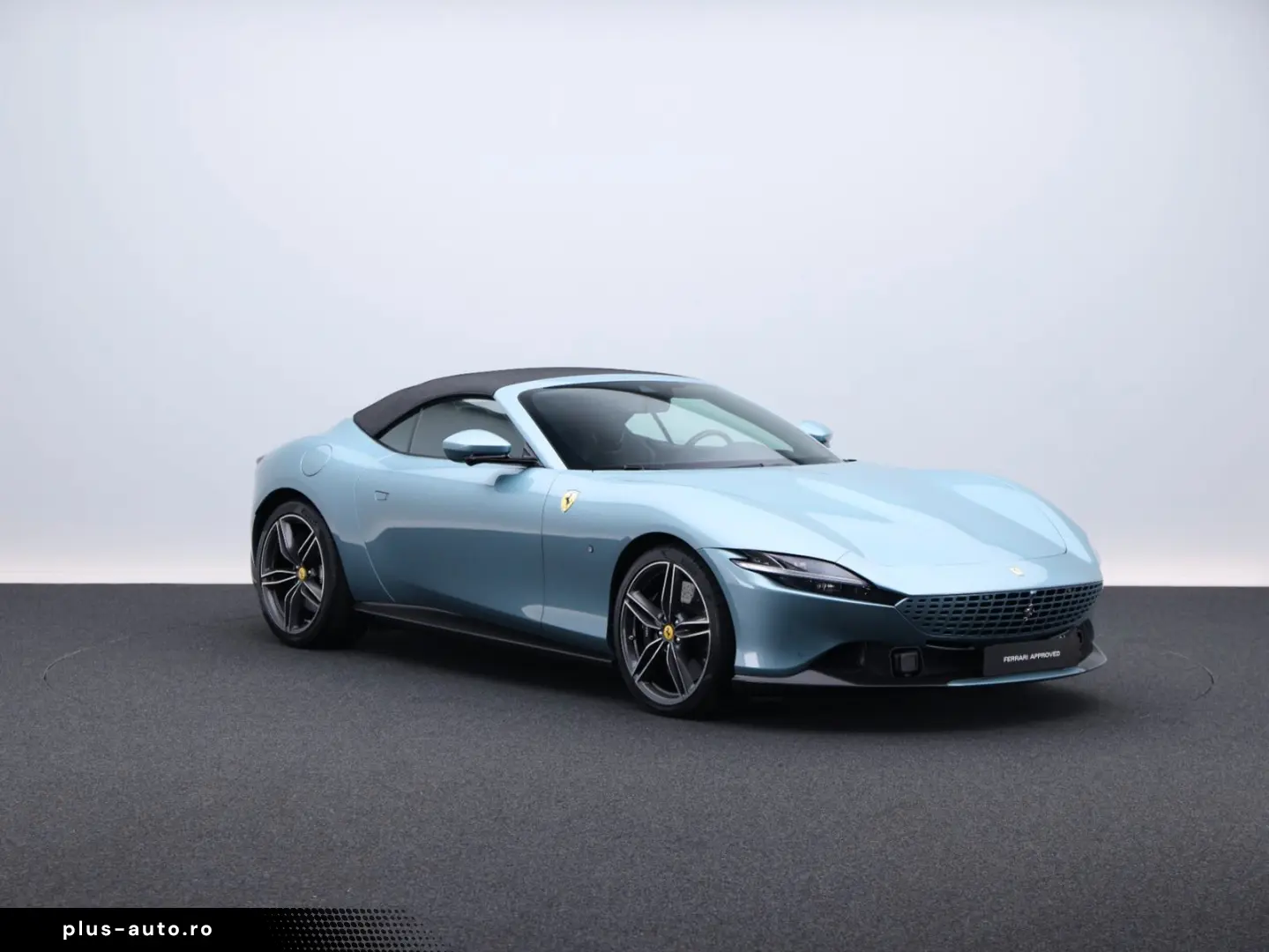 FERRARI Roma Spider