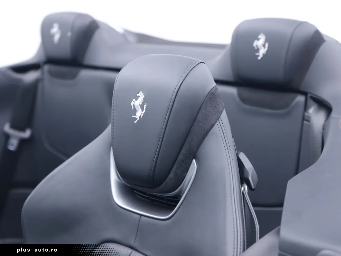 FERRARI Roma Spider