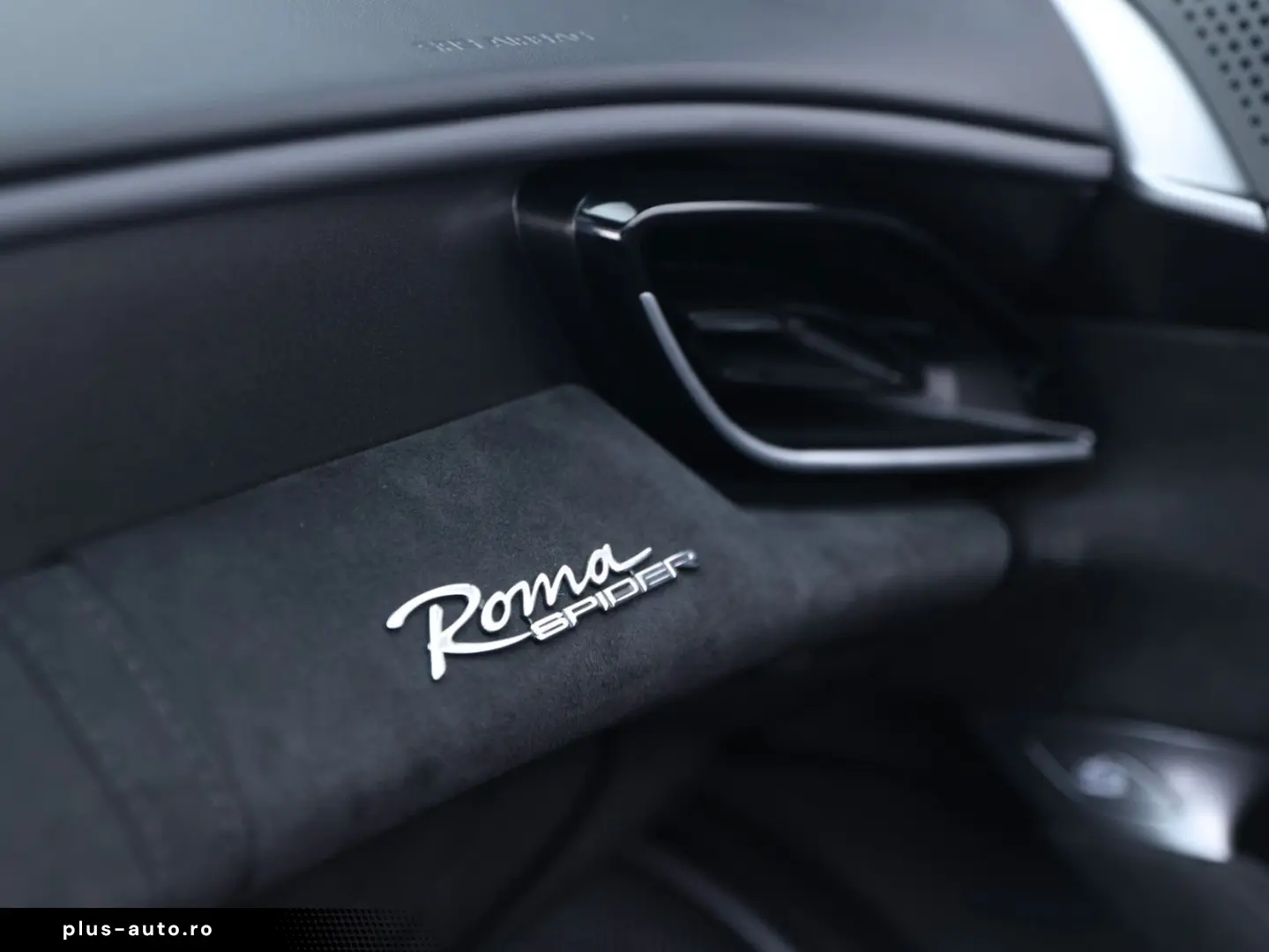 FERRARI Roma Spider
