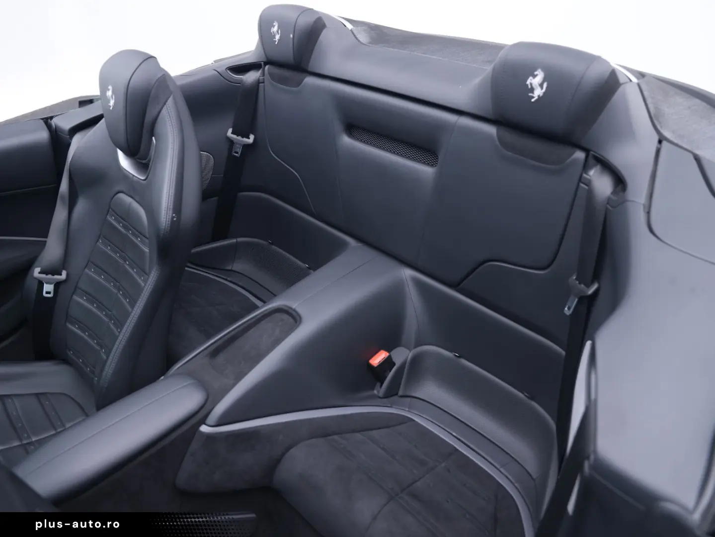 FERRARI Roma Spider