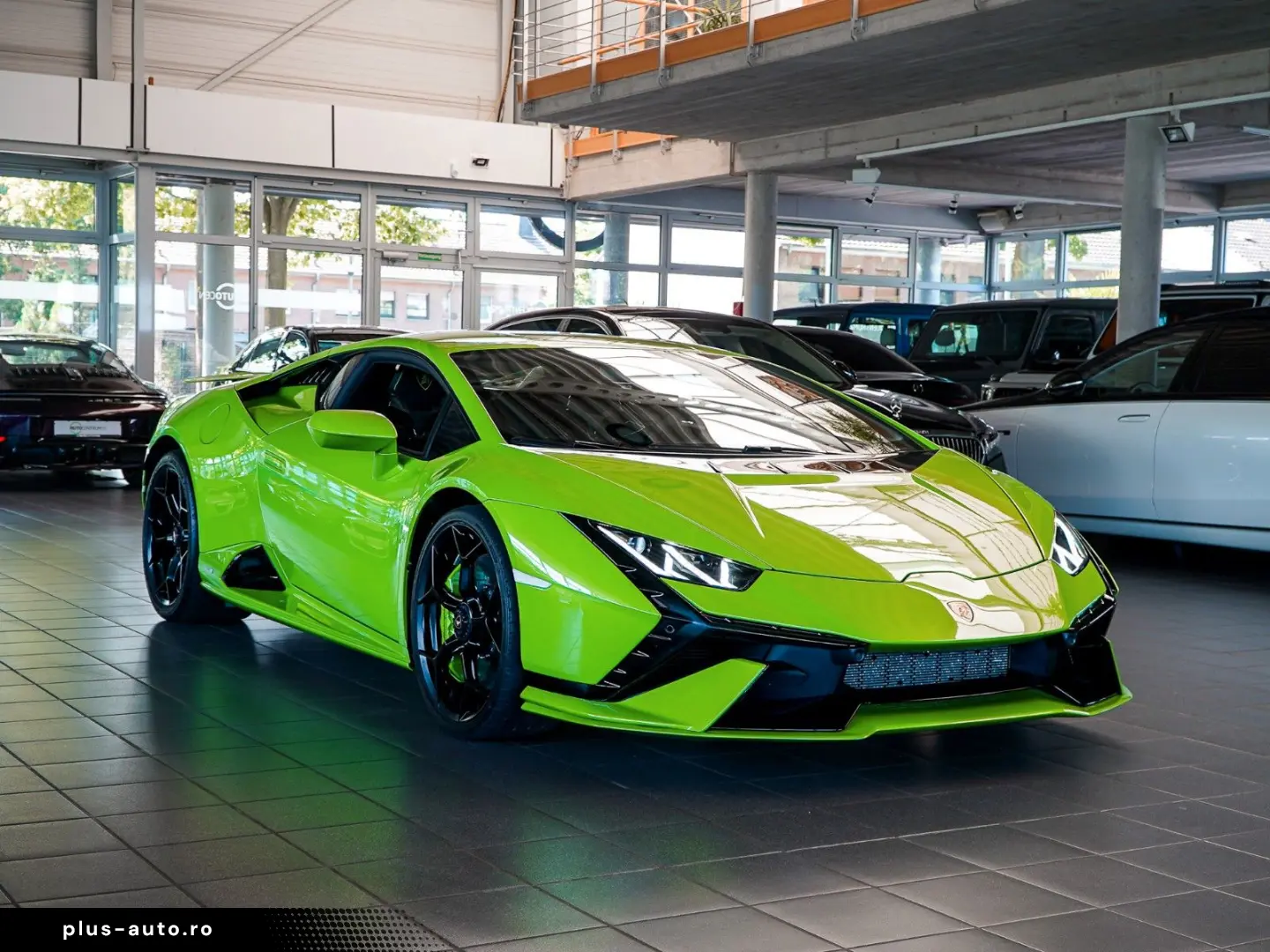 LAMBORGHINI Huracán Tecnica Carbon Buckets Sensonum Lift