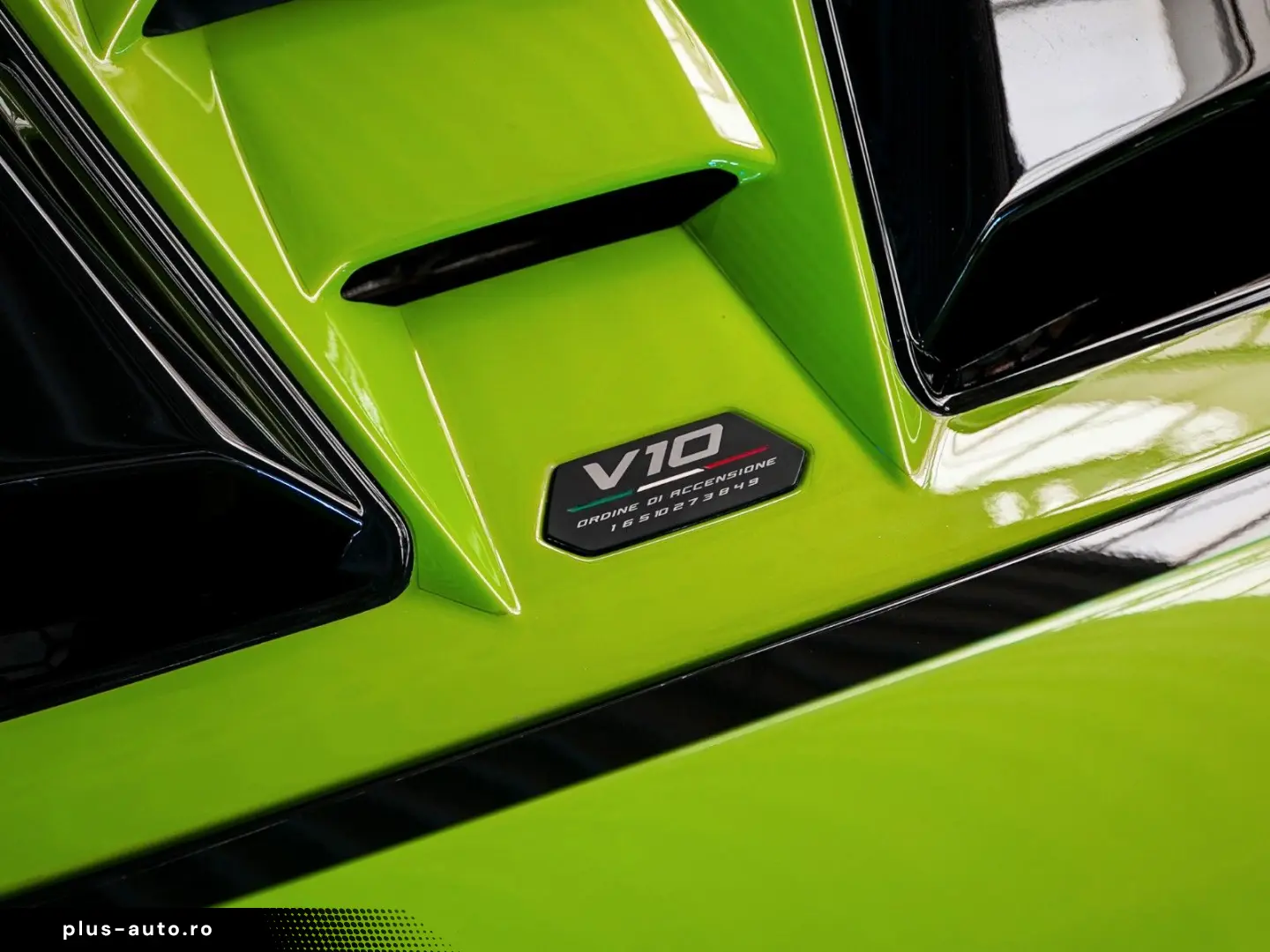 LAMBORGHINI Huracán Tecnica Carbon Buckets Sensonum Lift
