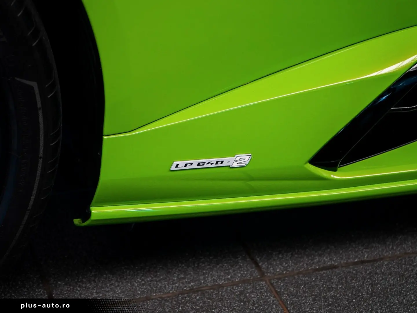 LAMBORGHINI Huracán Tecnica Carbon Buckets Sensonum Lift