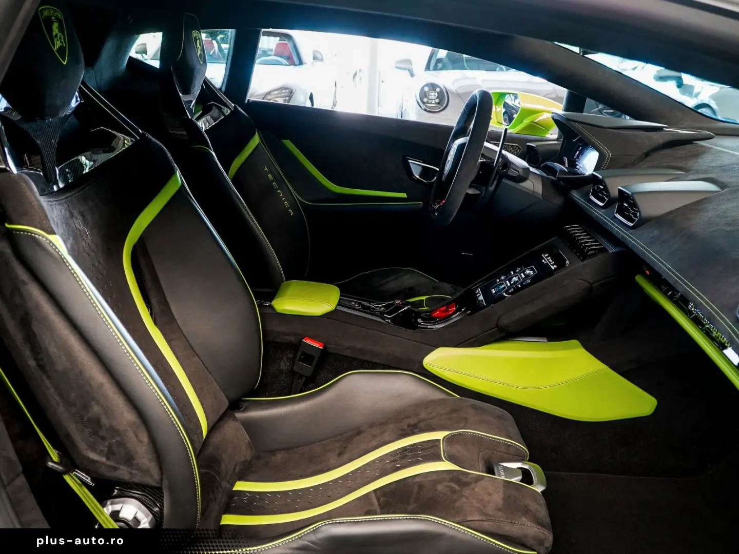 LAMBORGHINI Huracán Tecnica Carbon Buckets Sensonum Lift