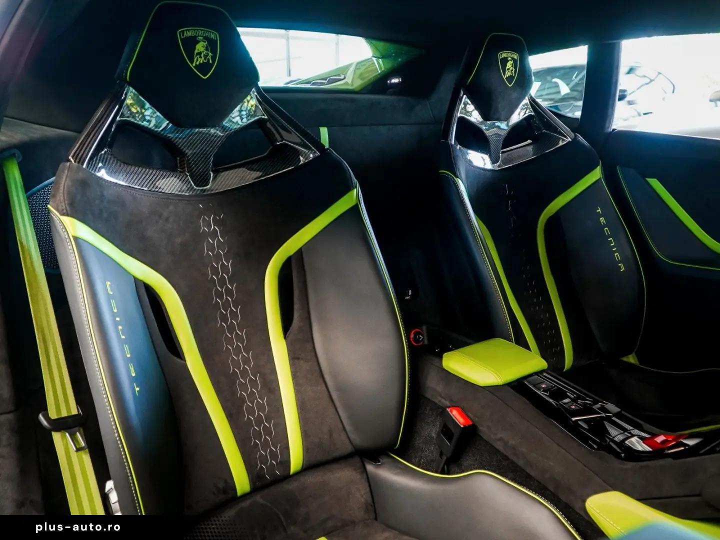 LAMBORGHINI Huracán Tecnica Carbon Buckets Sensonum Lift