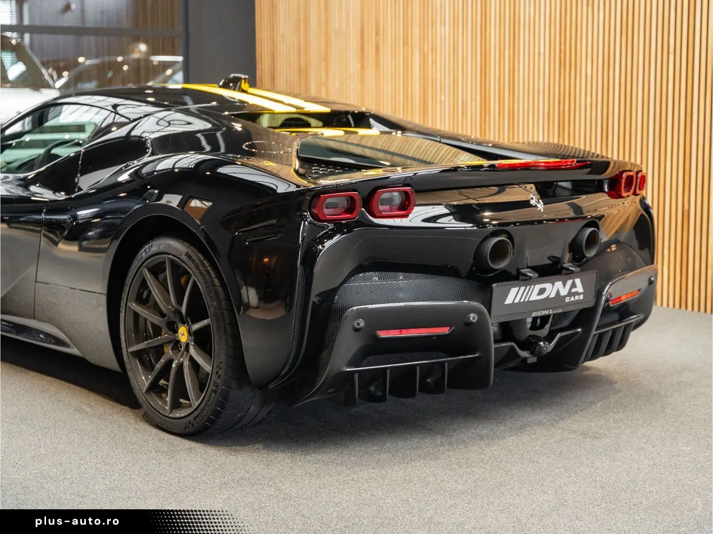 FERRARI SF90 Stradale Full Carbon Lift 4.0 V8 Stradale