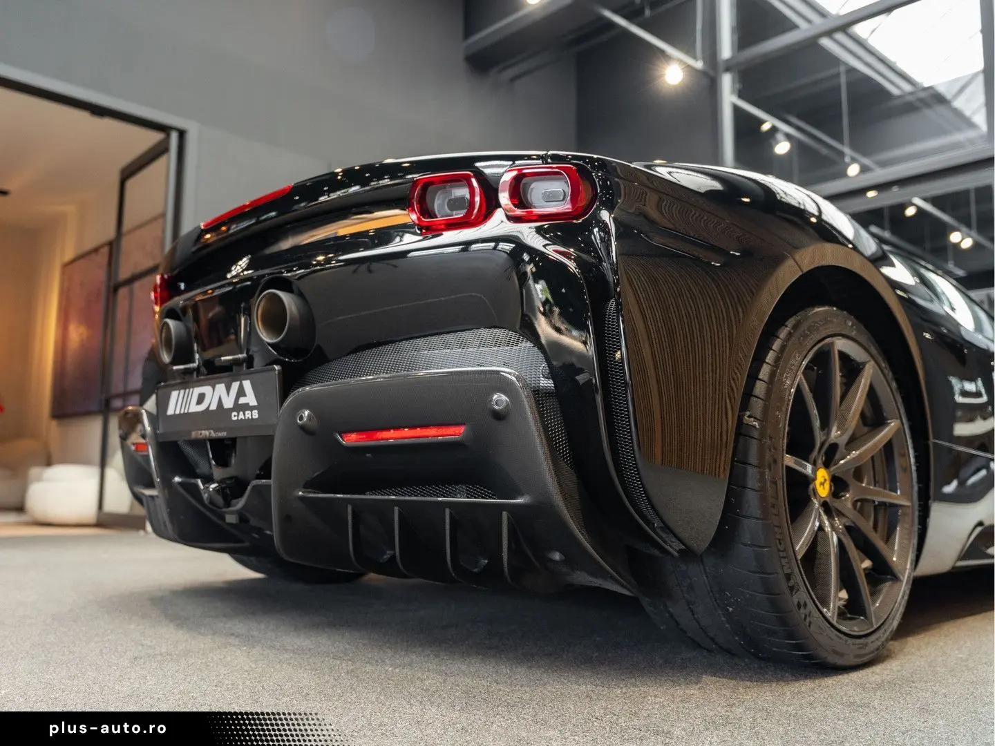 FERRARI SF90 Stradale Full Carbon Lift 4.0 V8 Stradale