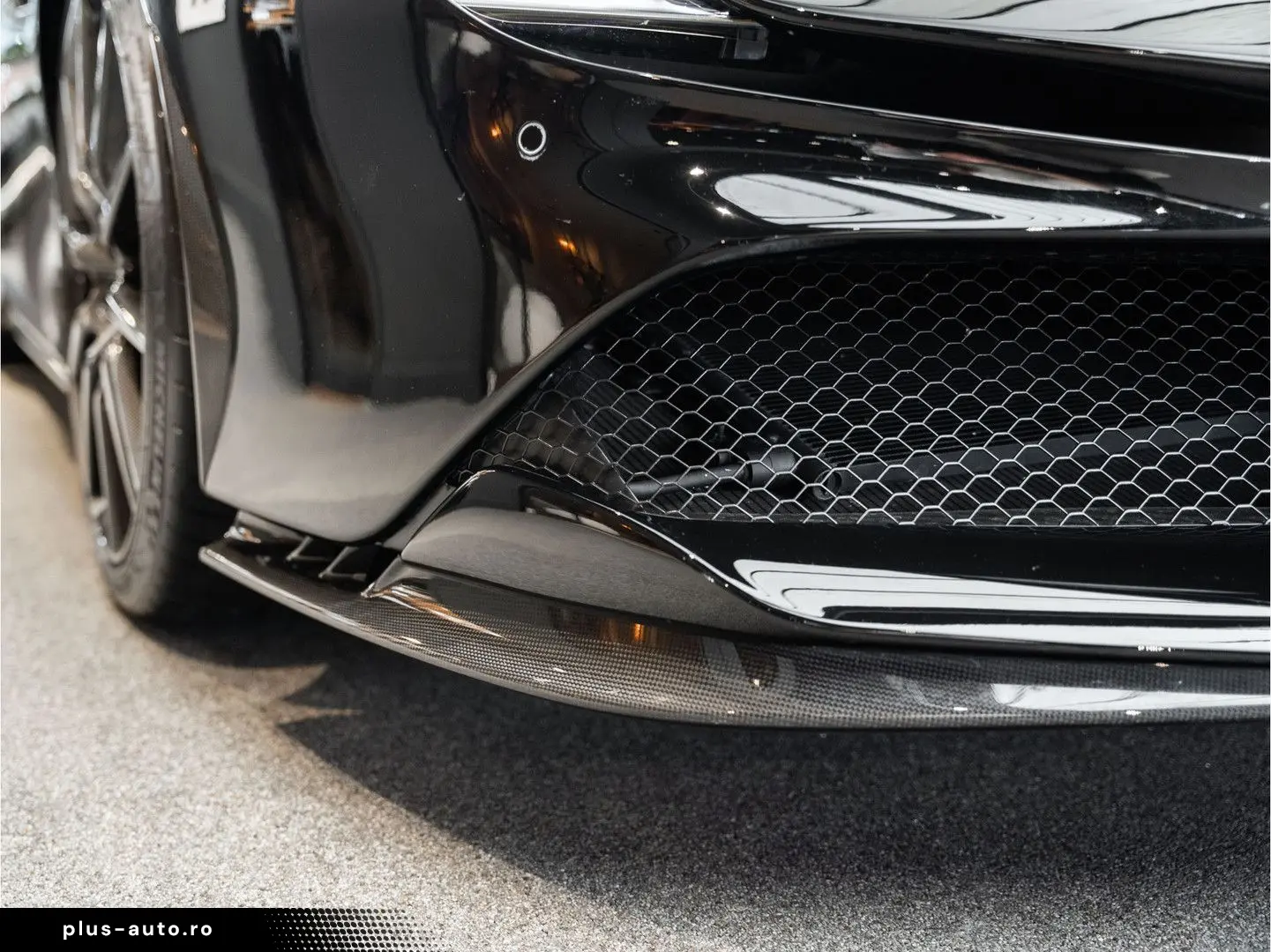 FERRARI SF90 Stradale Full Carbon Lift 4.0 V8 Stradale