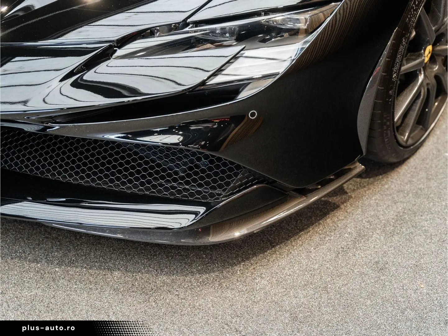 FERRARI SF90 Stradale Full Carbon Lift 4.0 V8 Stradale