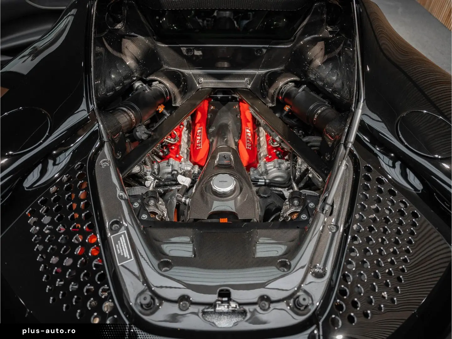 FERRARI SF90 Stradale Full Carbon Lift 4.0 V8 Stradale