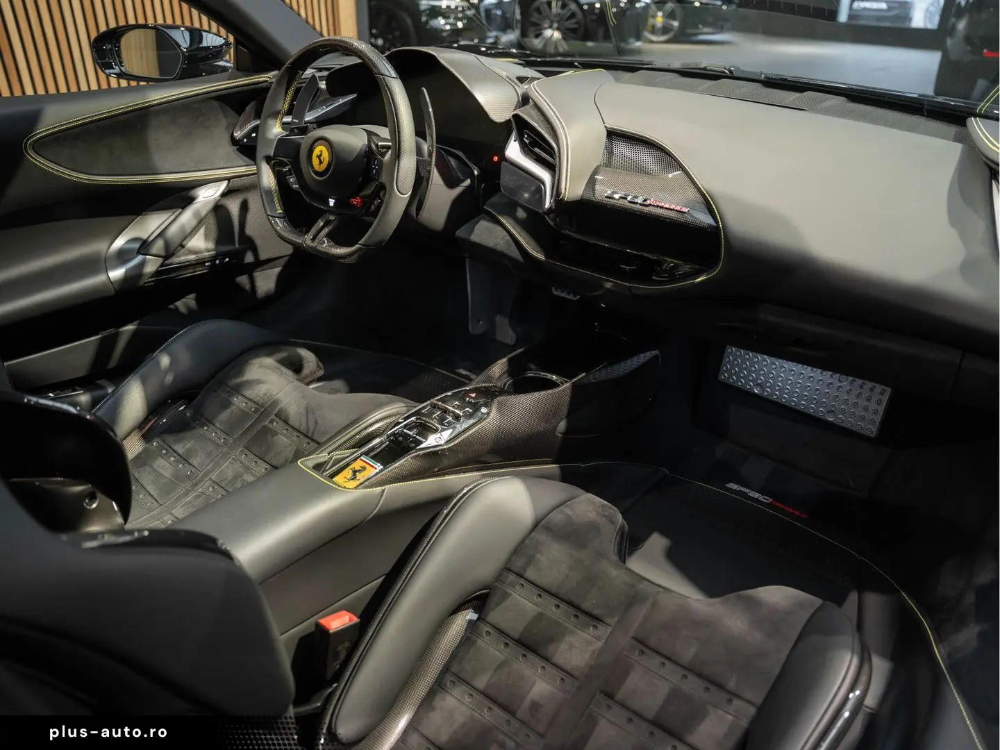 FERRARI SF90 Stradale Full Carbon Lift 4.0 V8 Stradale