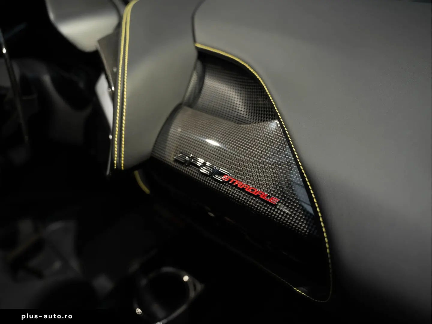 FERRARI SF90 Stradale Full Carbon Lift 4.0 V8 Stradale