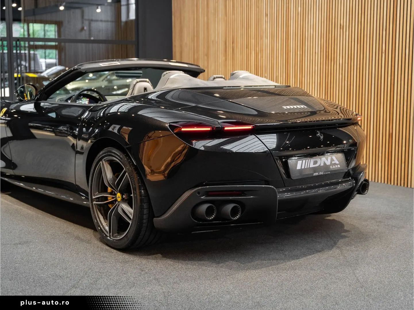 FERRARI Roma Spider V8 Full Carbon ADAS Roma Spider 3.9