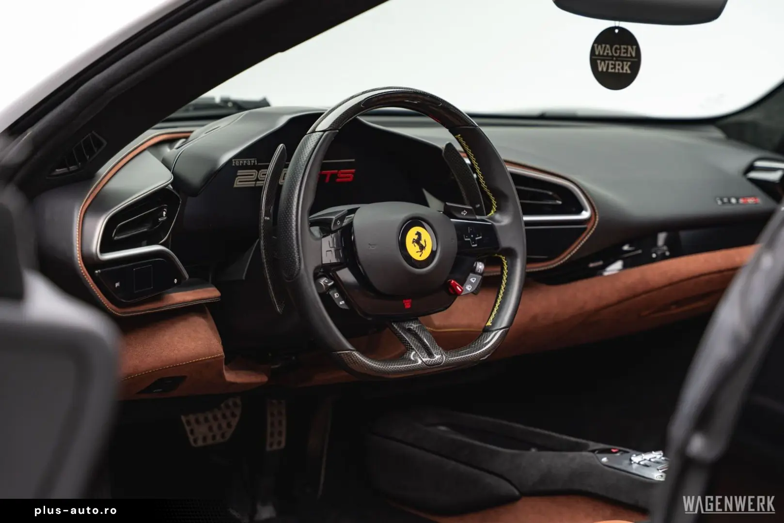 FERRARI 296 GTS Spider CAPRISTO RACINGSITZE LIFT CARBONL