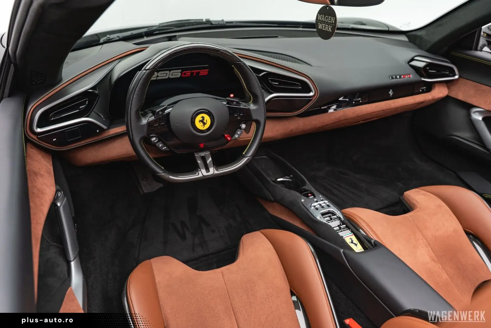 FERRARI 296 GTS Spider CAPRISTO RACINGSITZE LIFT CARBONL