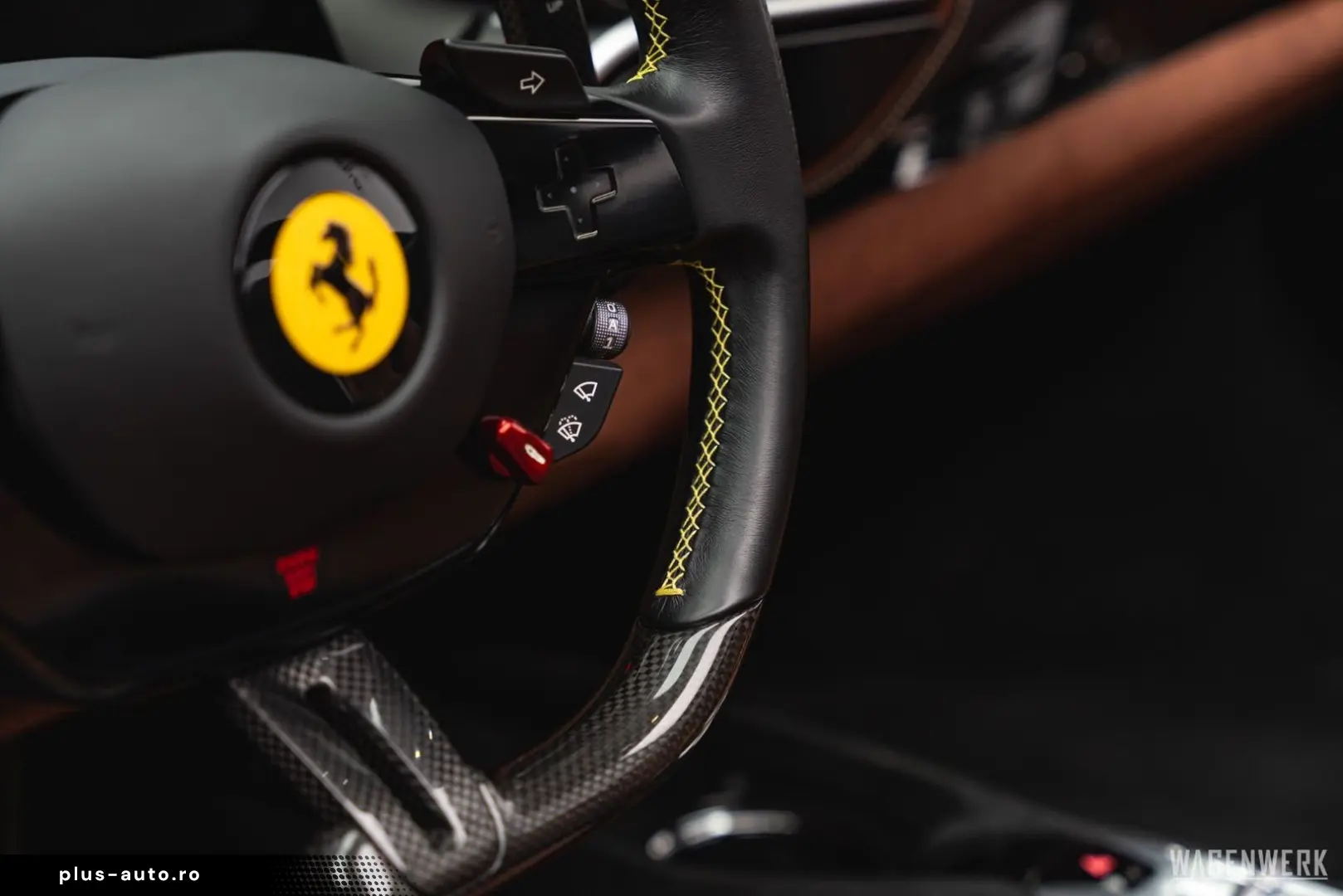 FERRARI 296 GTS Spider CAPRISTO RACINGSITZE LIFT CARBONL