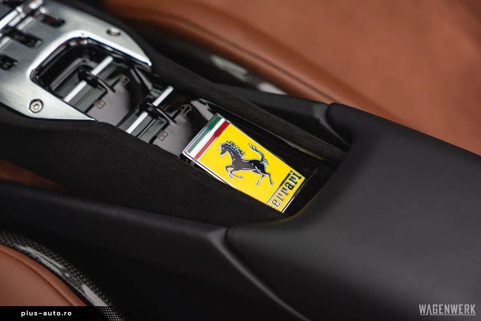 FERRARI 296 GTS Spider CAPRISTO RACINGSITZE LIFT CARBONL